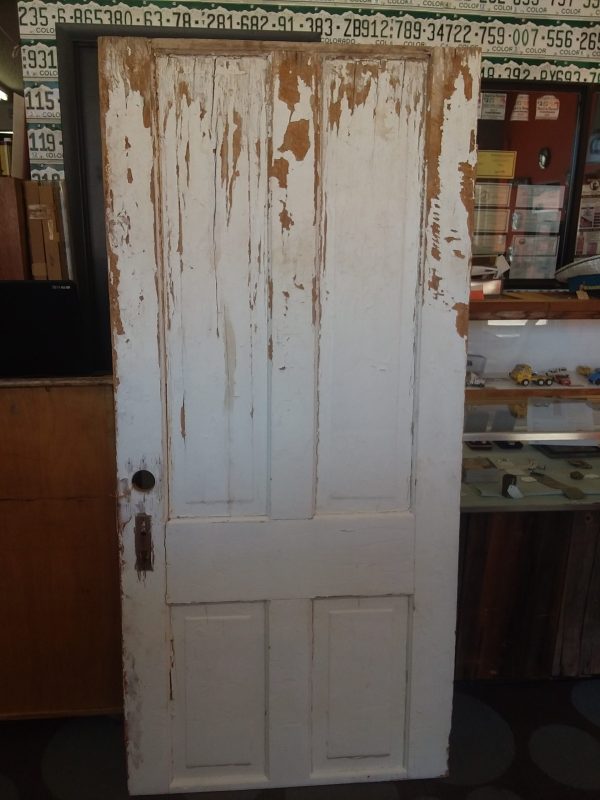 Door 60 (32 x 65 1/2" 4 Panel Door) - Image 2
