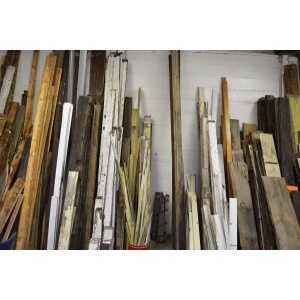 Wood < 9" wide